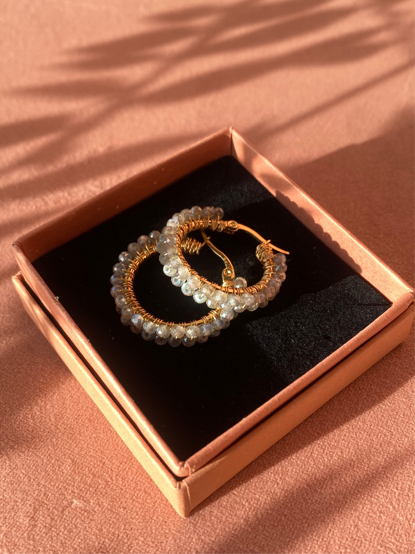 hoop princess • kolczyki z dużego labradorytu