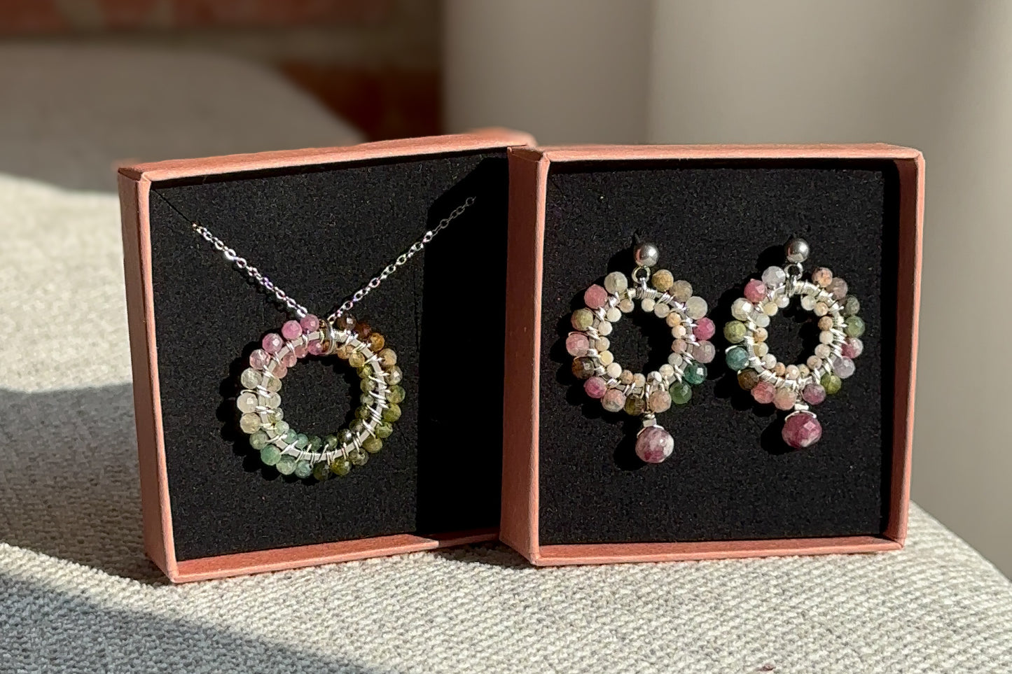 tęczówka I • naszyjnik 16 mm z turmalinu