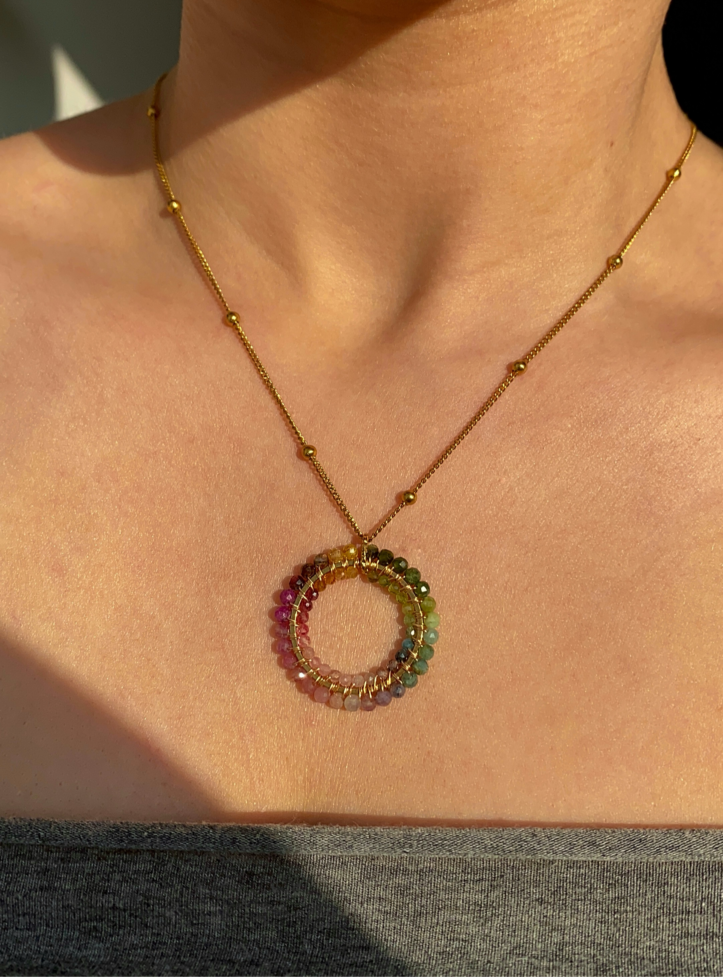 tęczówka 25 mm • kolorowy naszyjnik z turmalinu