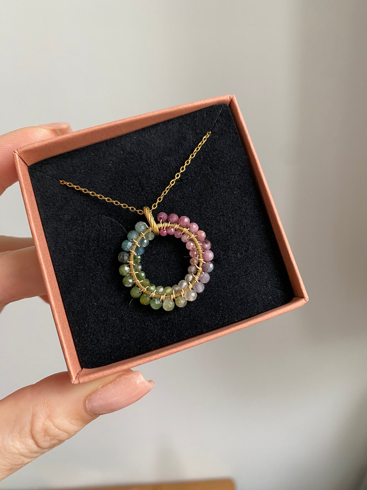 tęczówka 20 mm • kolorowy naszyjnik z turmalinu