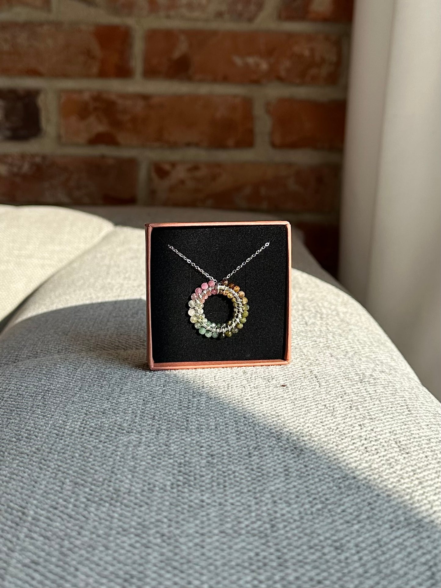 tęczówka I • naszyjnik 16 mm z turmalinu