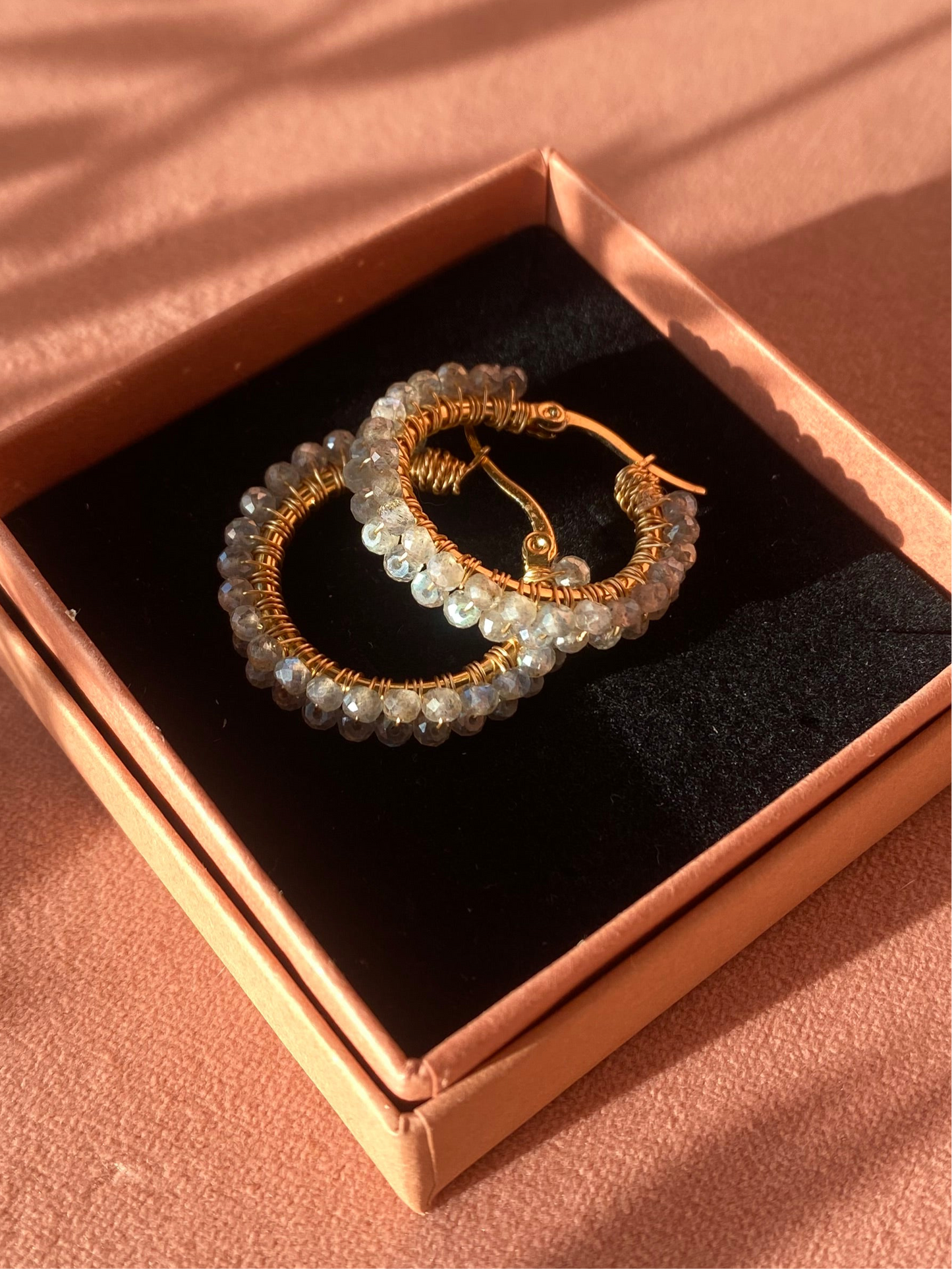 hoop princess • kolczyki z dużego labradorytu