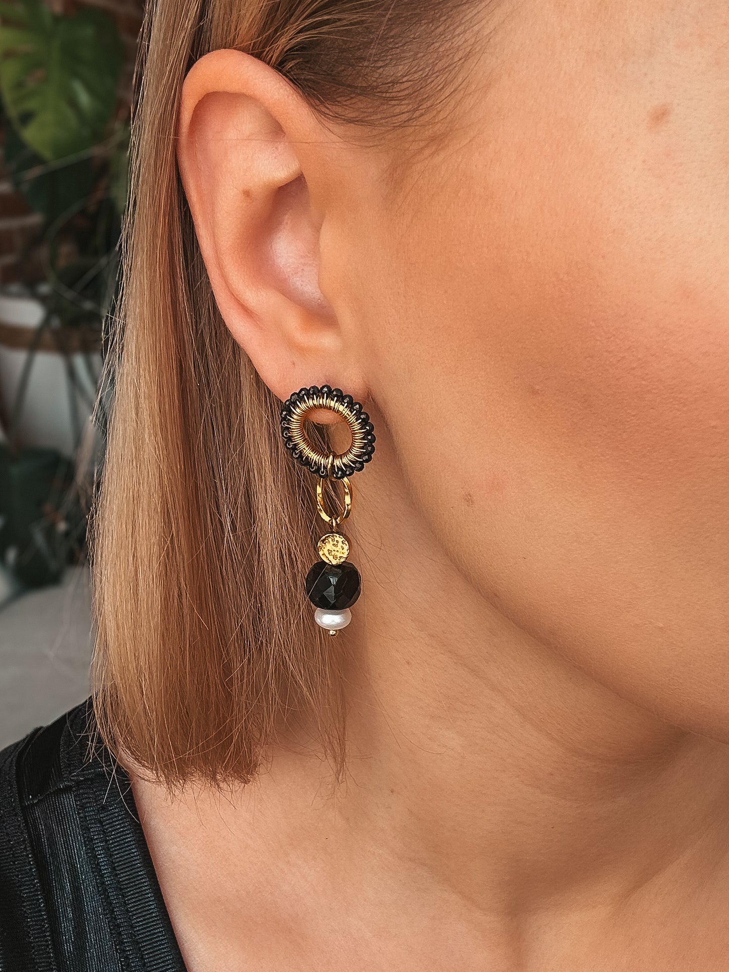 plecione kolczyki z czarnego turmalinu z perłą