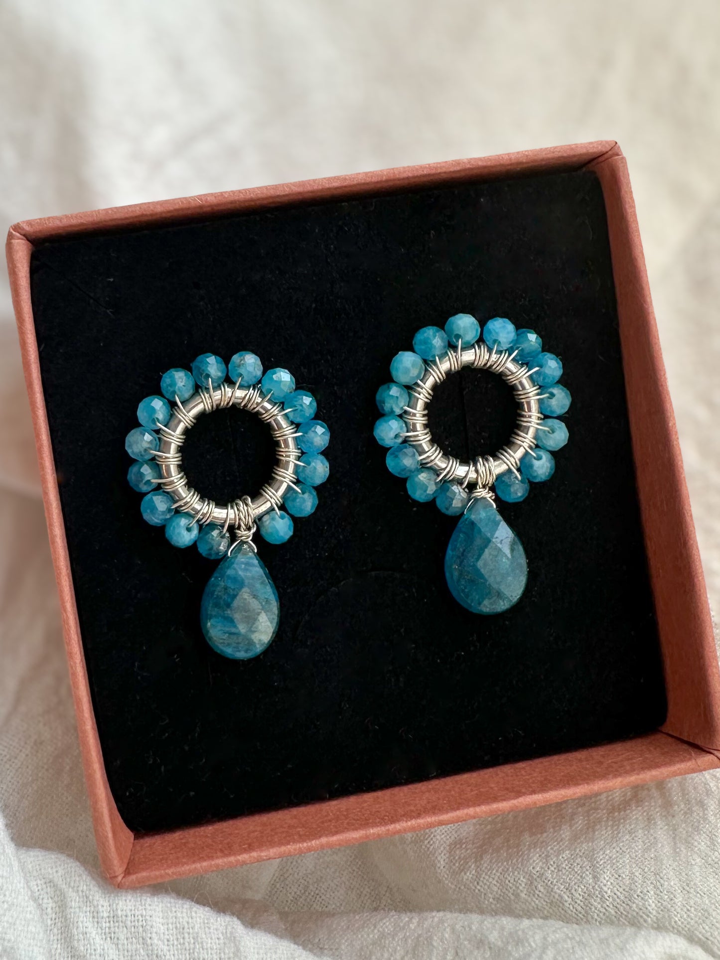 plecione kolczyki z apatytu • silver