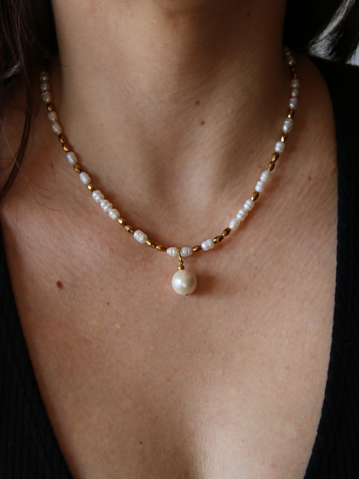 naszyjnik love ADELEINE z naturalnych pereł