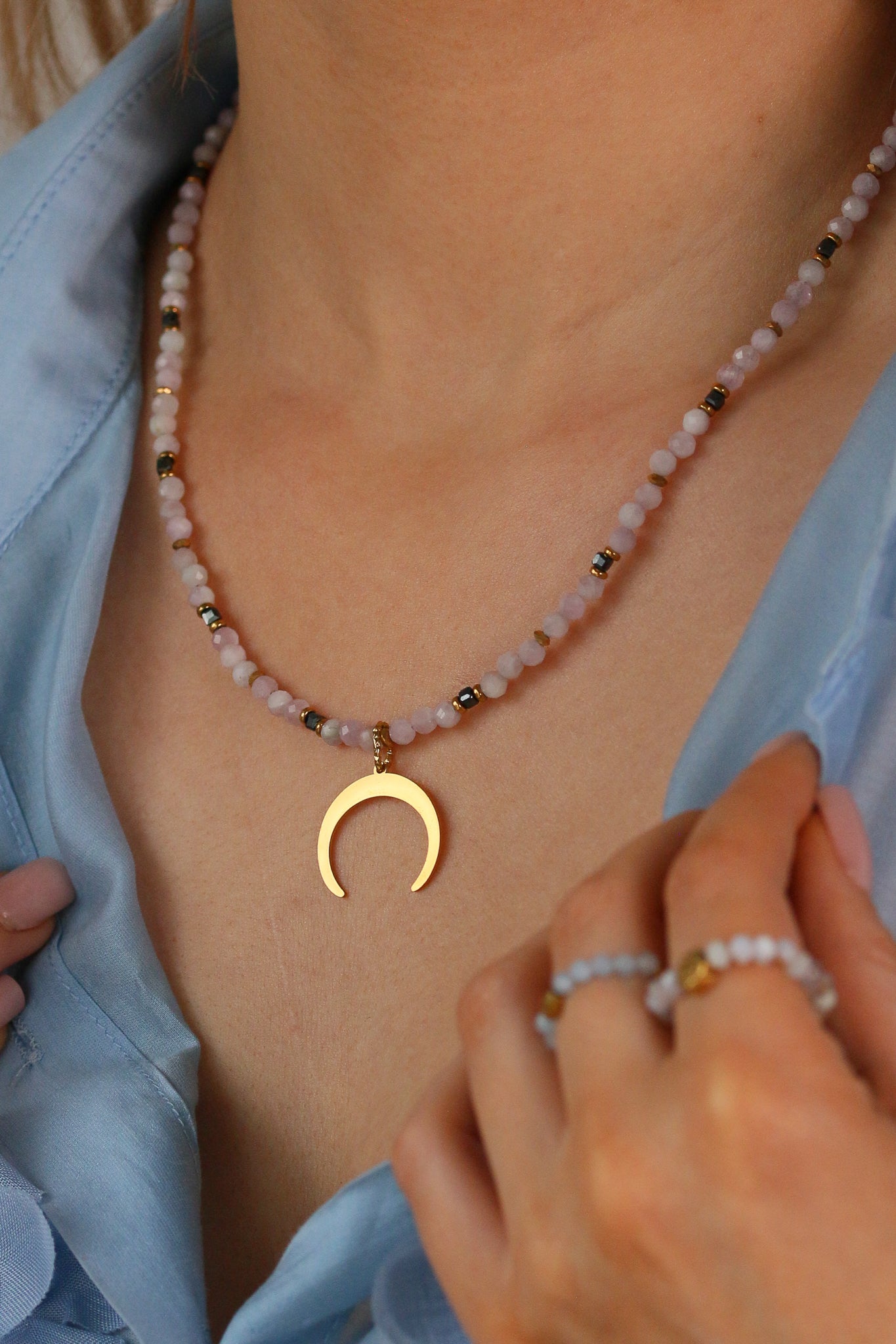 lilka • naszyjnik z kunzytu z półksiężycem
