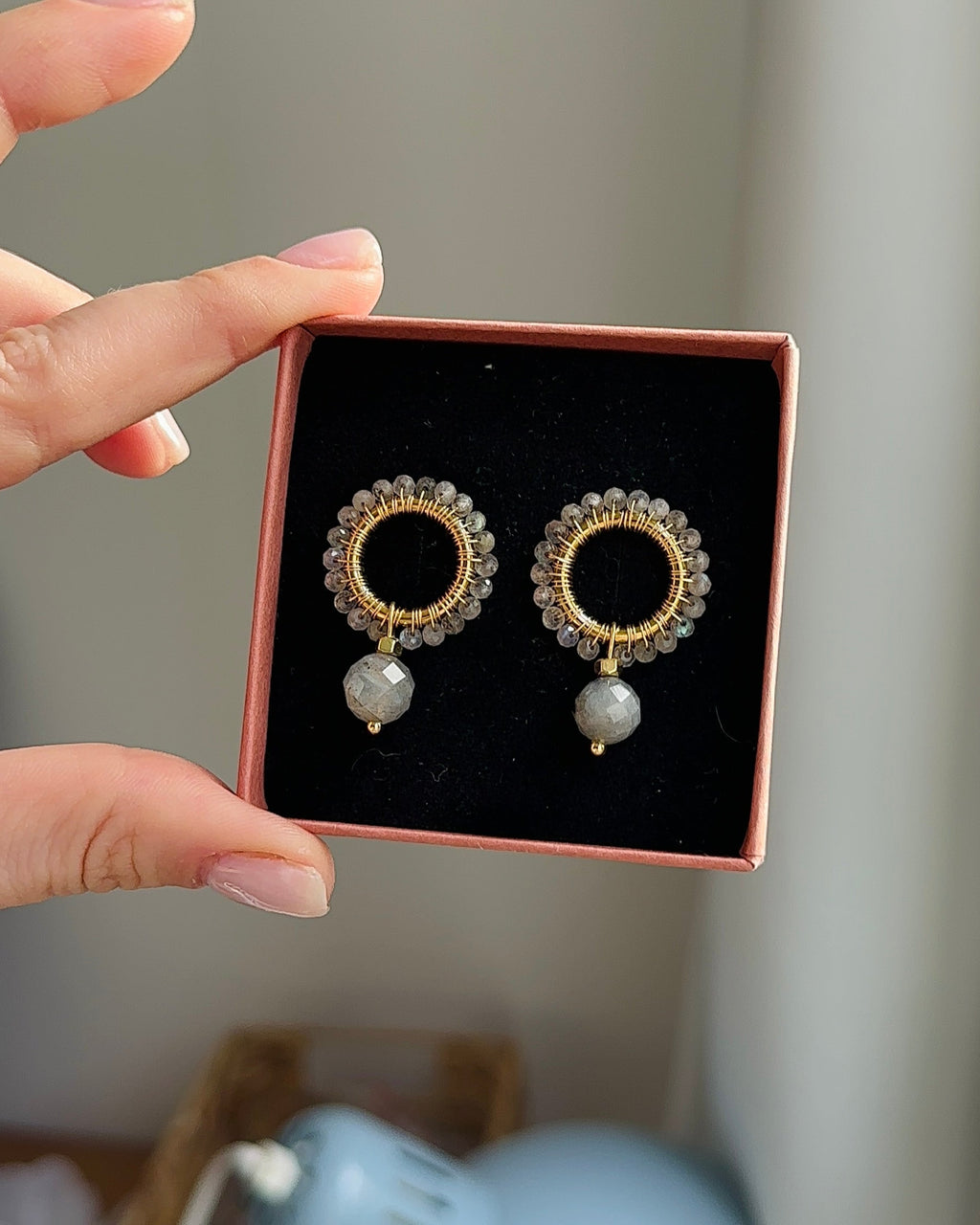 kolczyki INGA z labradorytu