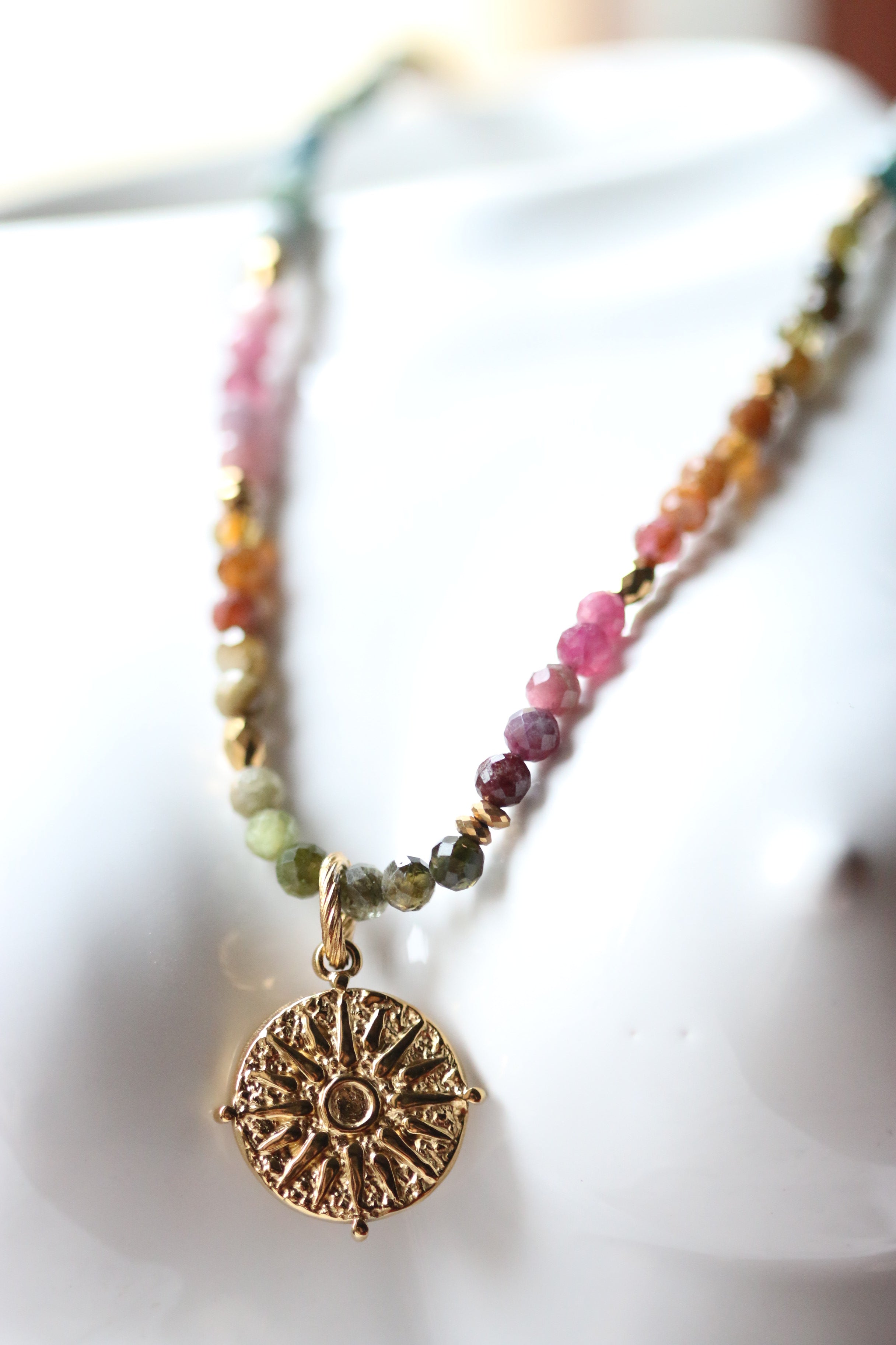 Naszyjnik LOUISE II z turmalinu • krótki