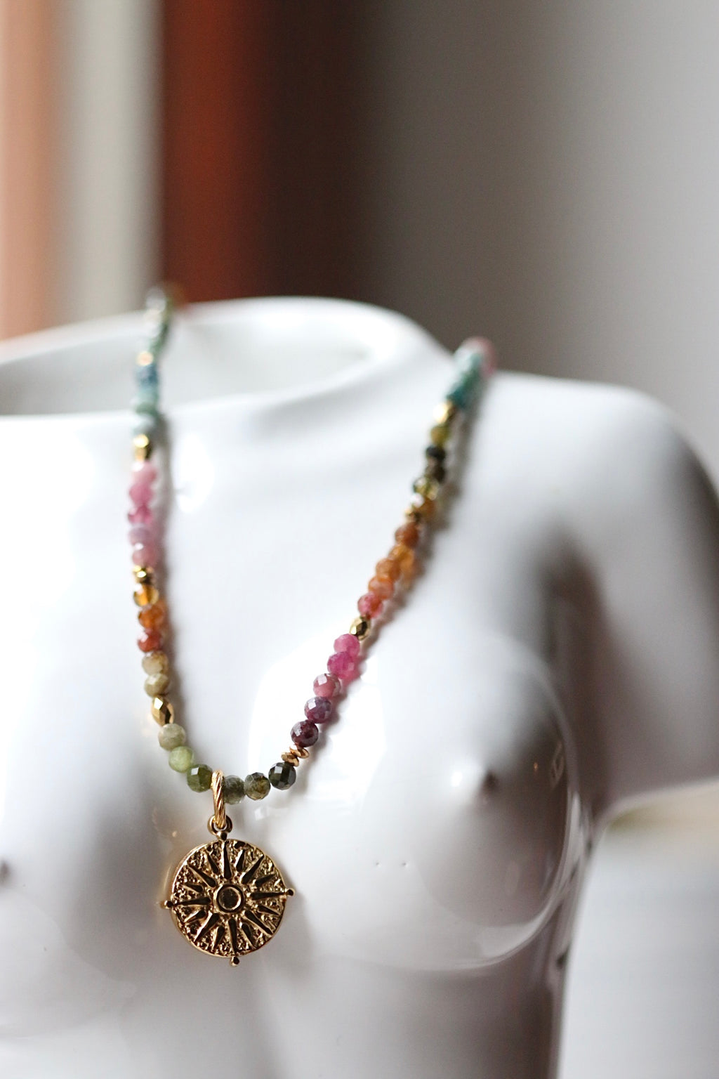 Naszyjnik LOUISE II z turmalinu • krótki