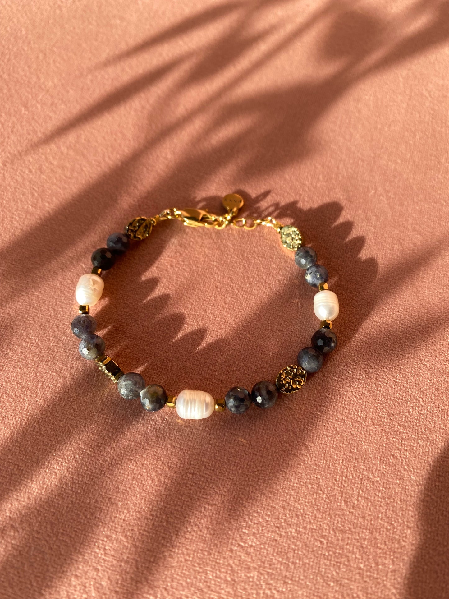 bransoletka z iolitu i naturalnych pereł