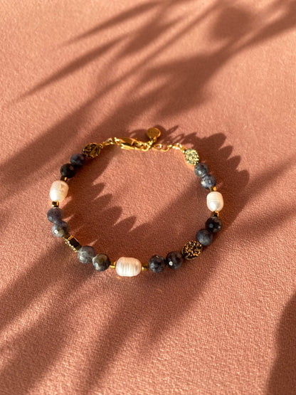 bransoletka z iolitu i naturalnych pereł