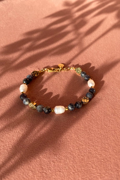 bransoletka z iolitu i naturalnych pereł