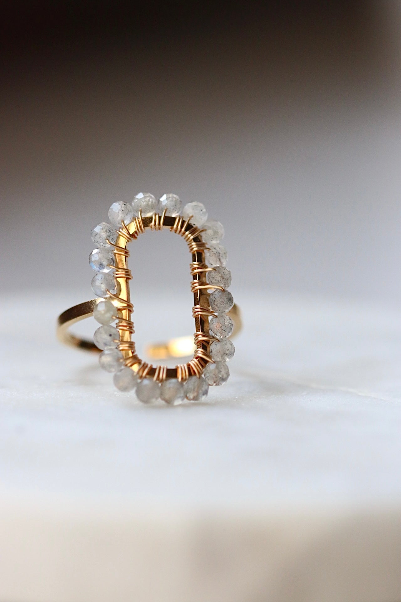 Pierścionek SOPHIE z labradorytu