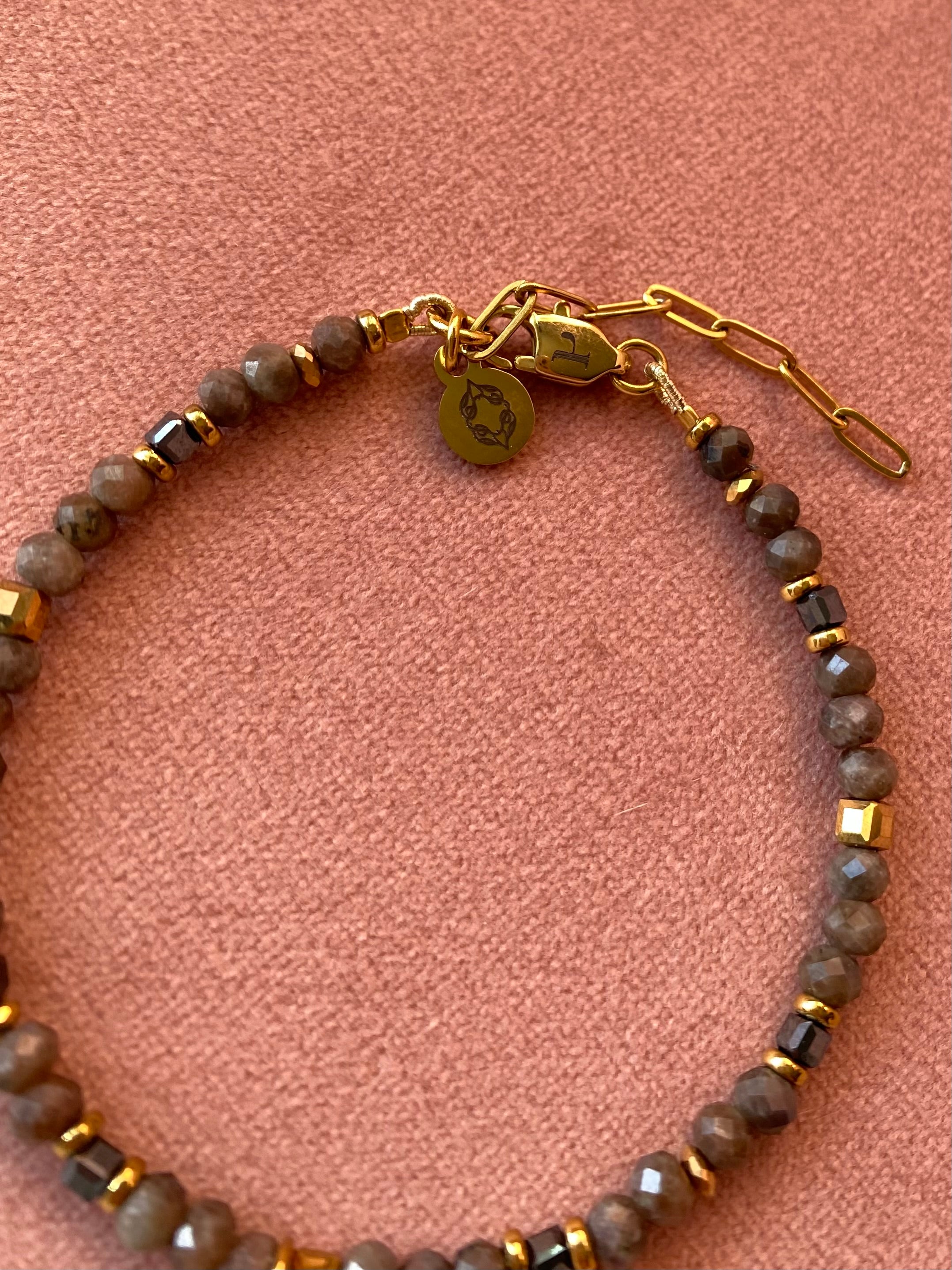 Bransoletka COCO z afrykańskiego labradorytu