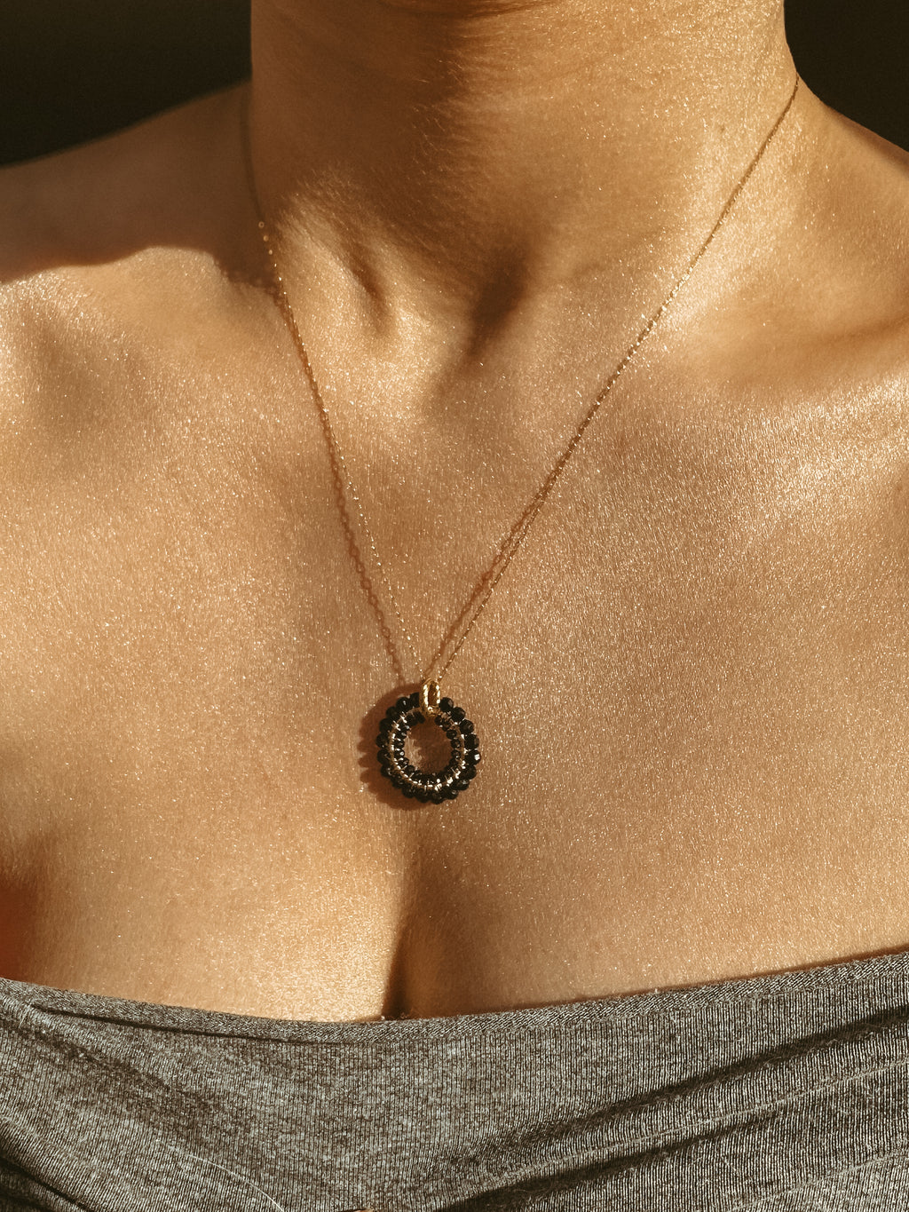 Naszyjnik IGNA 16 z czarnego turmalinu