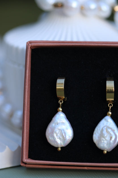 love aria • kolczyki łezki z naturalnych pereł