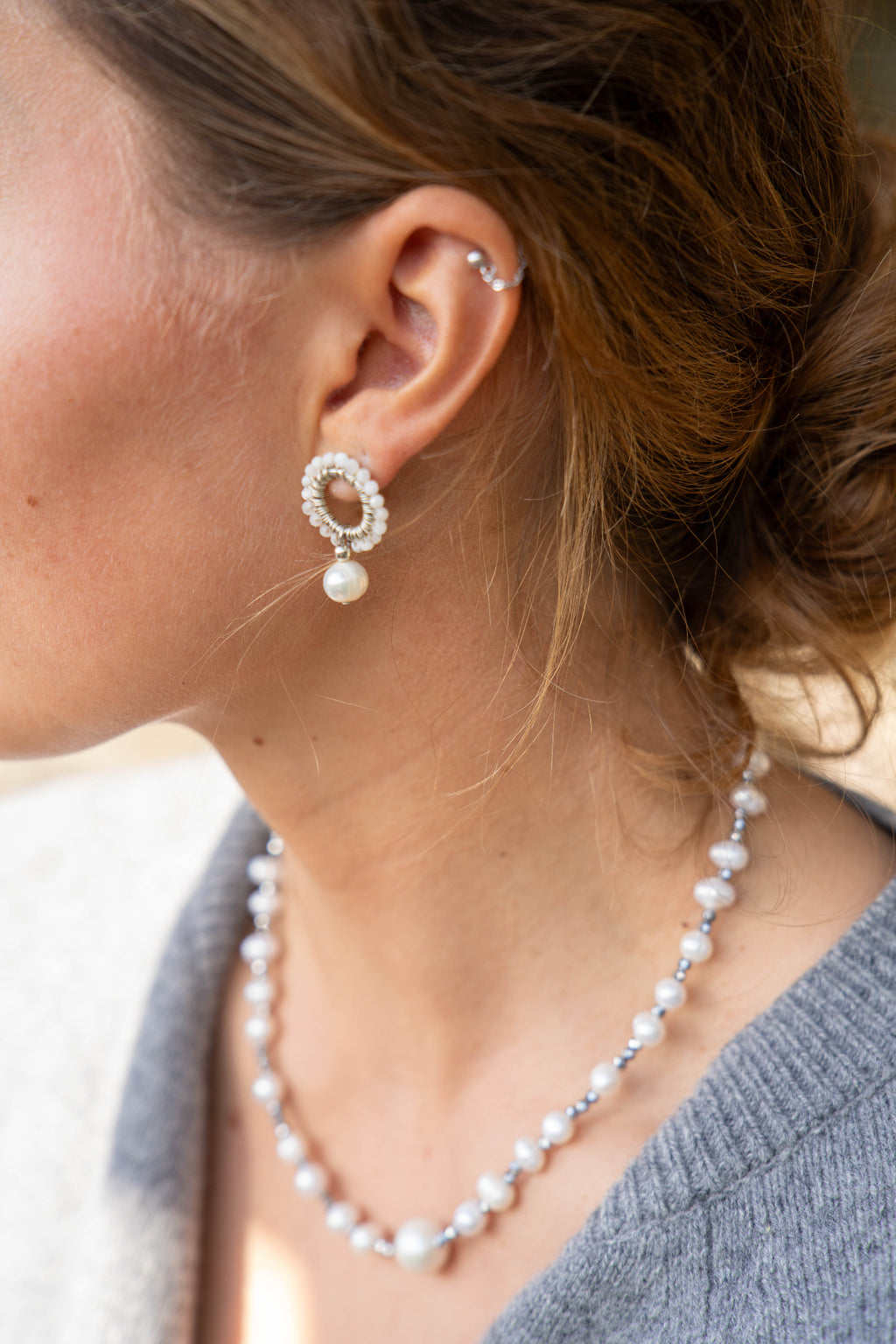 Kolczyki Love ANNA z białego akwamarynu z perłą