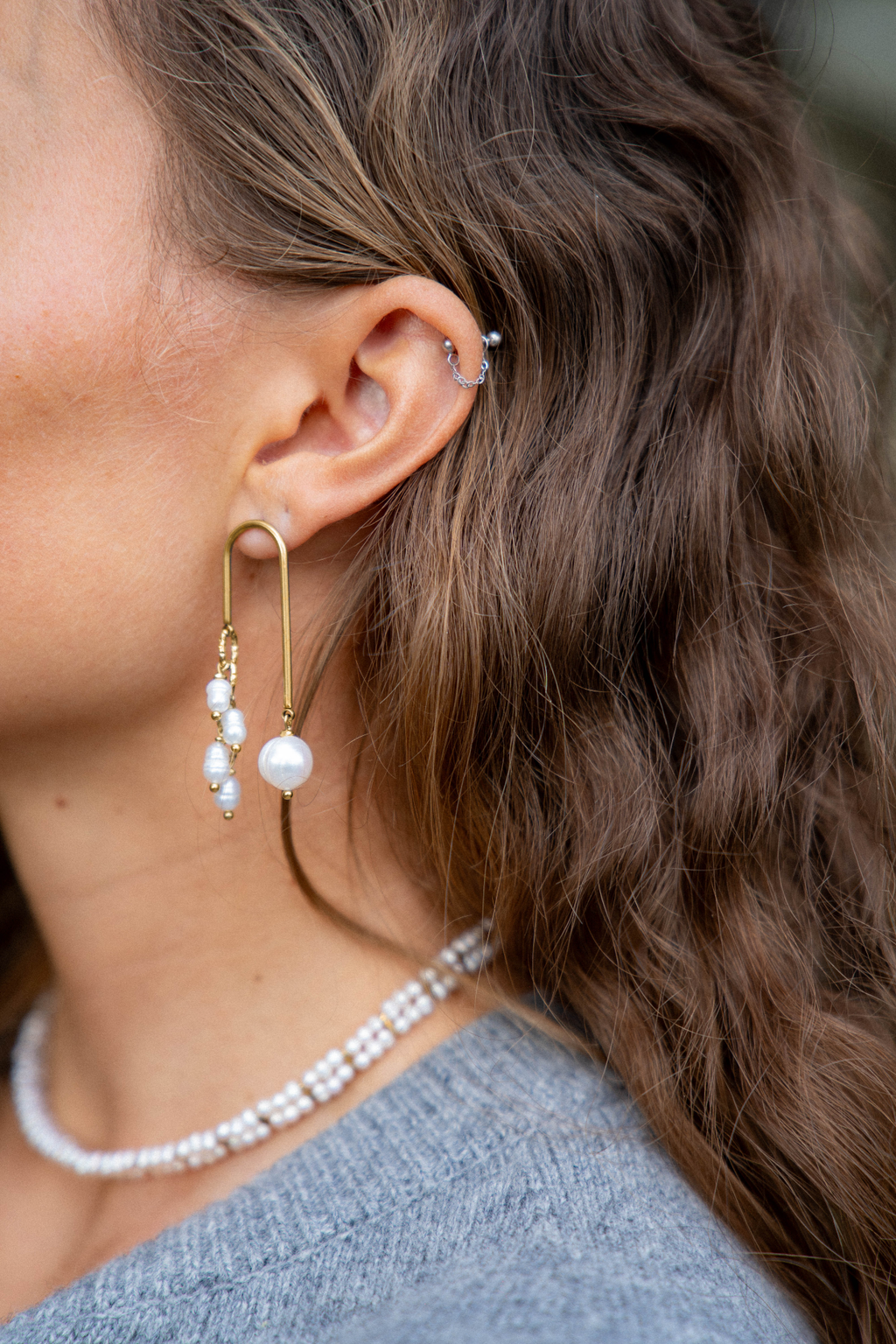 Kolczyki Love CAROLA z perłami • złote