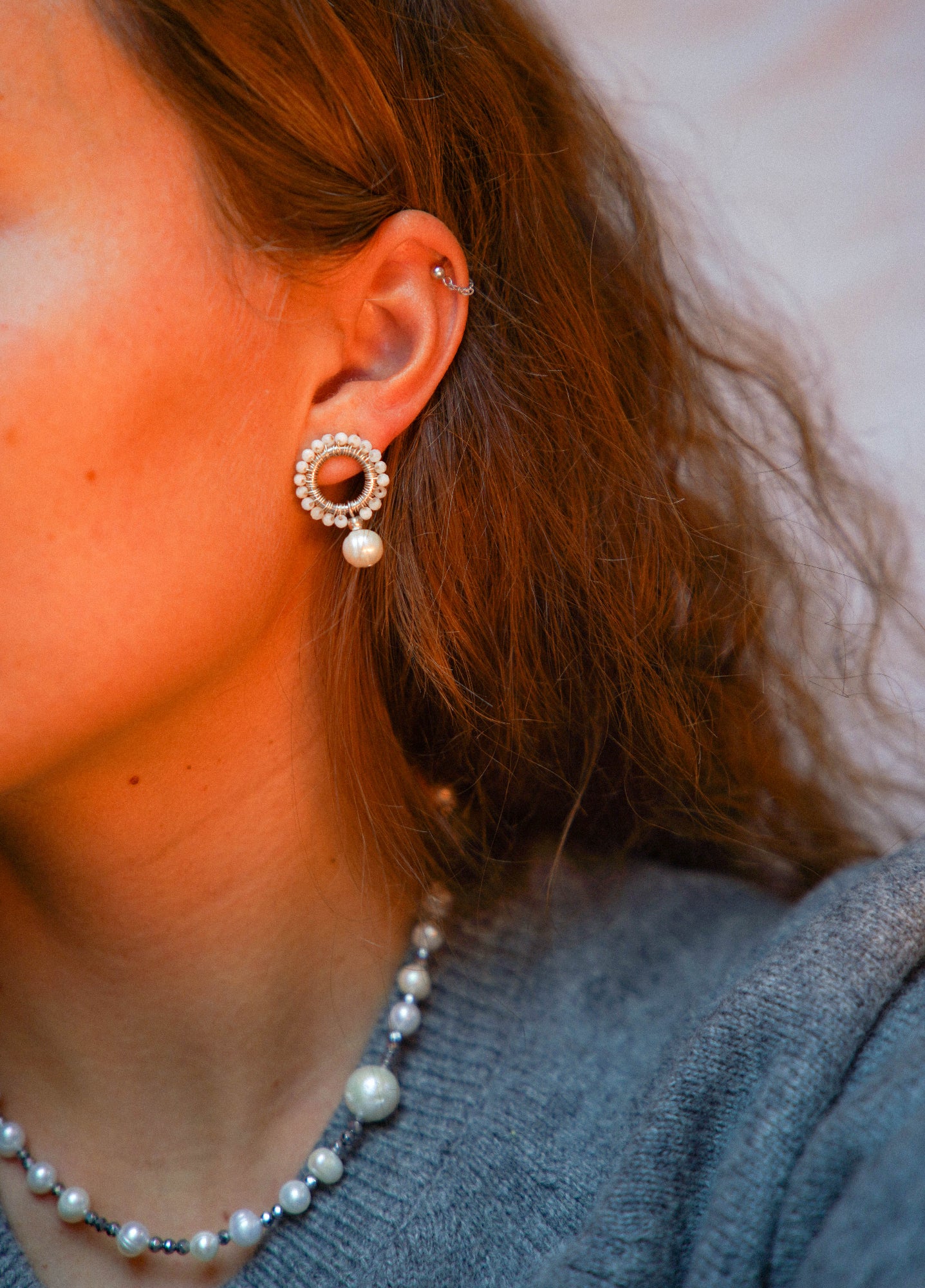 Kolczyki Love ANNA z białego akwamarynu z perłą