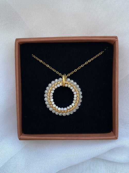 elisabeth • naszyjnik z plecioną zawieszką z agatu i opalu