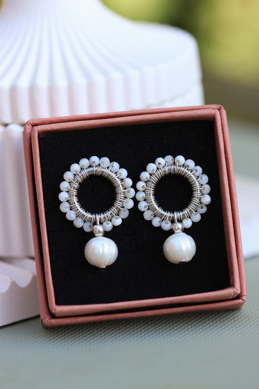 kolczyki love ELLA z białego akwamarynu z perłą