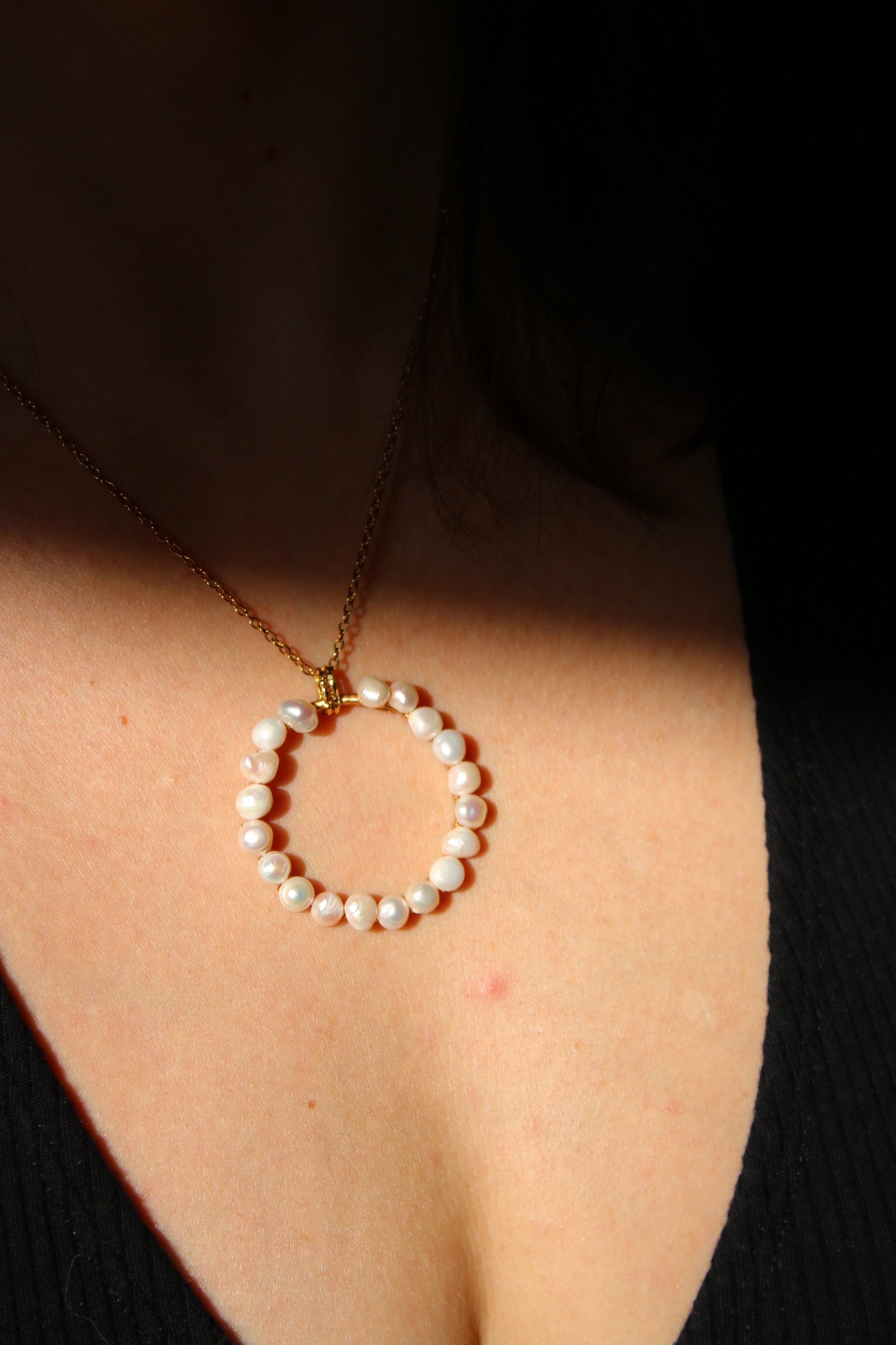 naszyjnik love ALMA z naturalnymi perłami