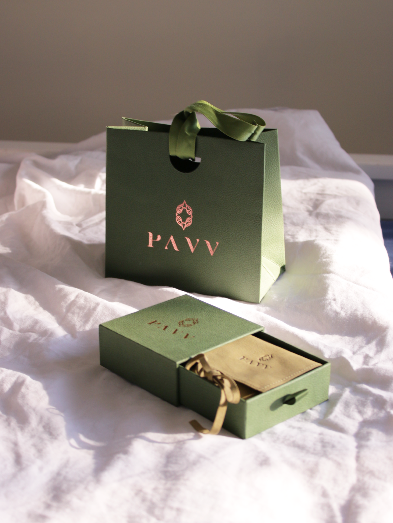 Opakowanie prezentowe - pudełko z woreczkiem + torebka prezentowa