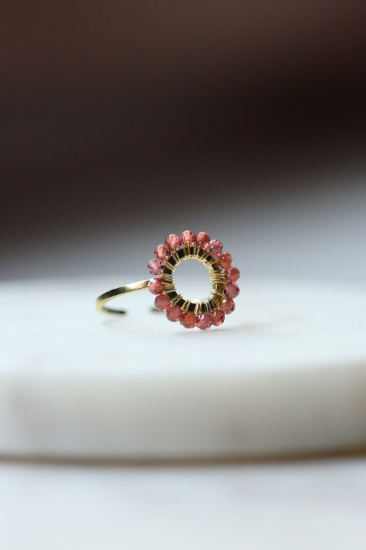 pierścionek MIRKA z almandynu • złoty