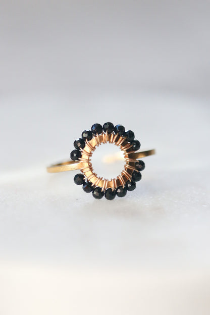 pierścionek MIRKA z czarnego turmalinu • zloty