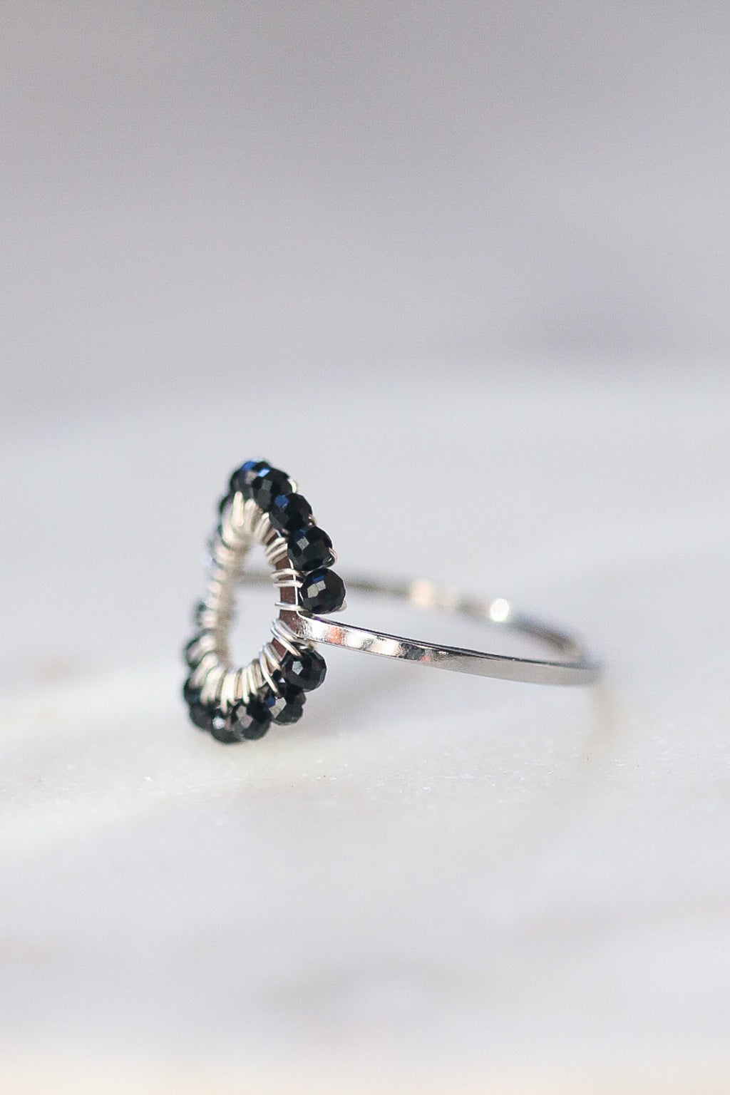 Pierścionek MIRKA z czarnego turmalinu • srebrny