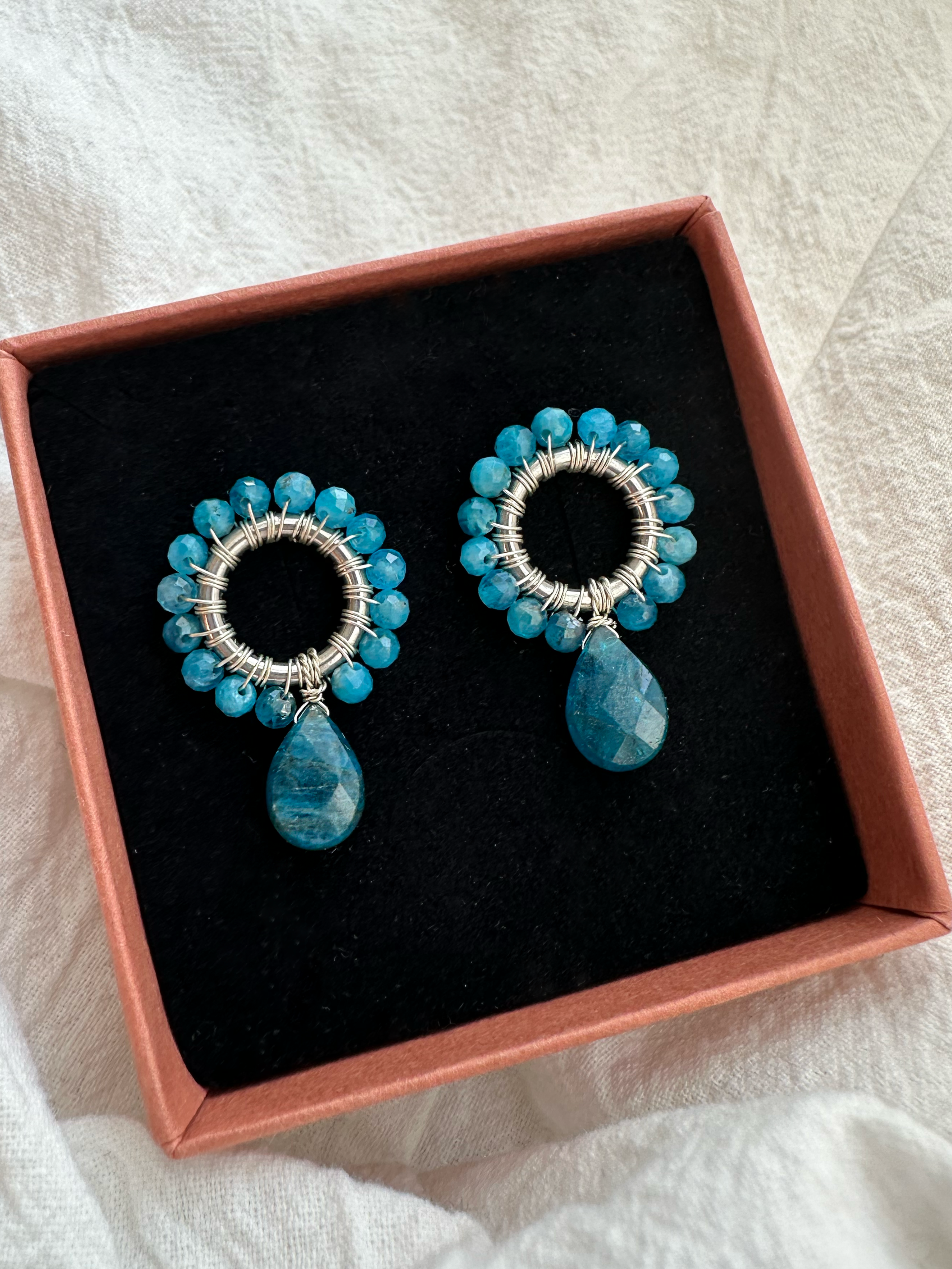 plecione kolczyki z apatytu • silver