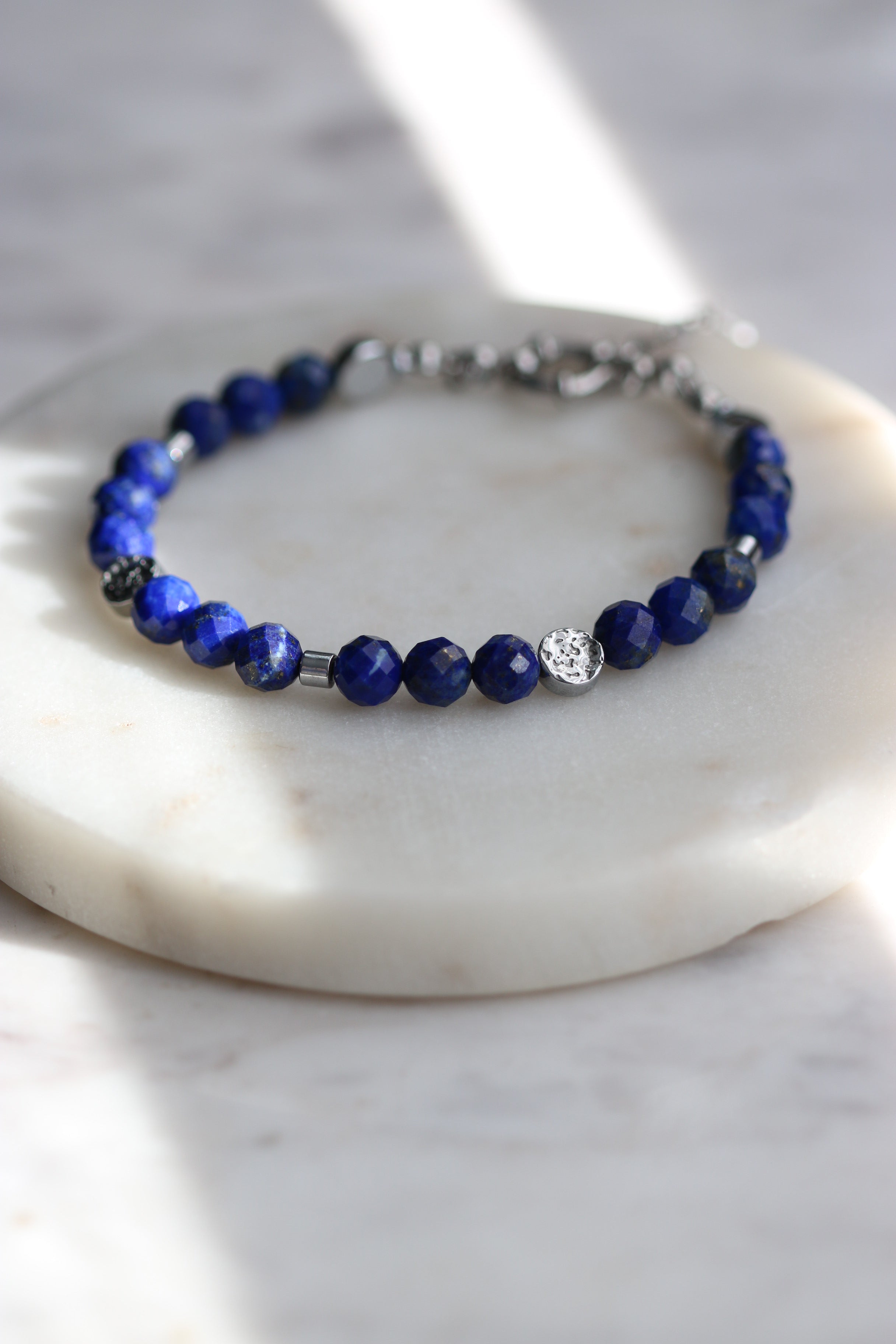 Bransoletka ROSEA z lapisu lazuli