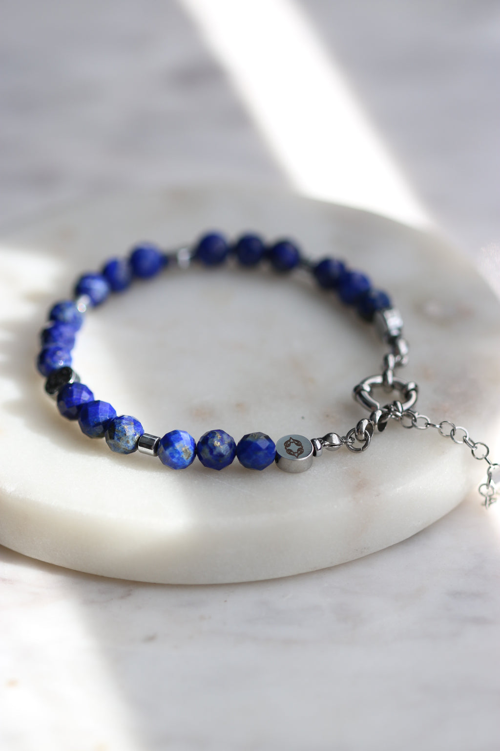 Bransoletka ROSEA z lapisu lazuli