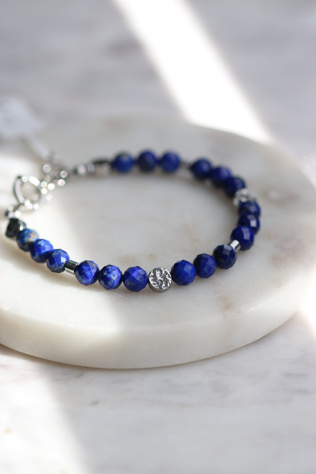 Bransoletka ROSEA z lapisu lazuli